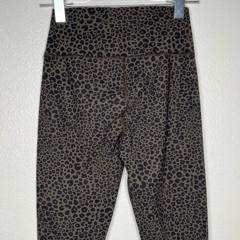 ALO Yoga Leopard Print Leggings - Brown and Black - Picture 10 of 12
